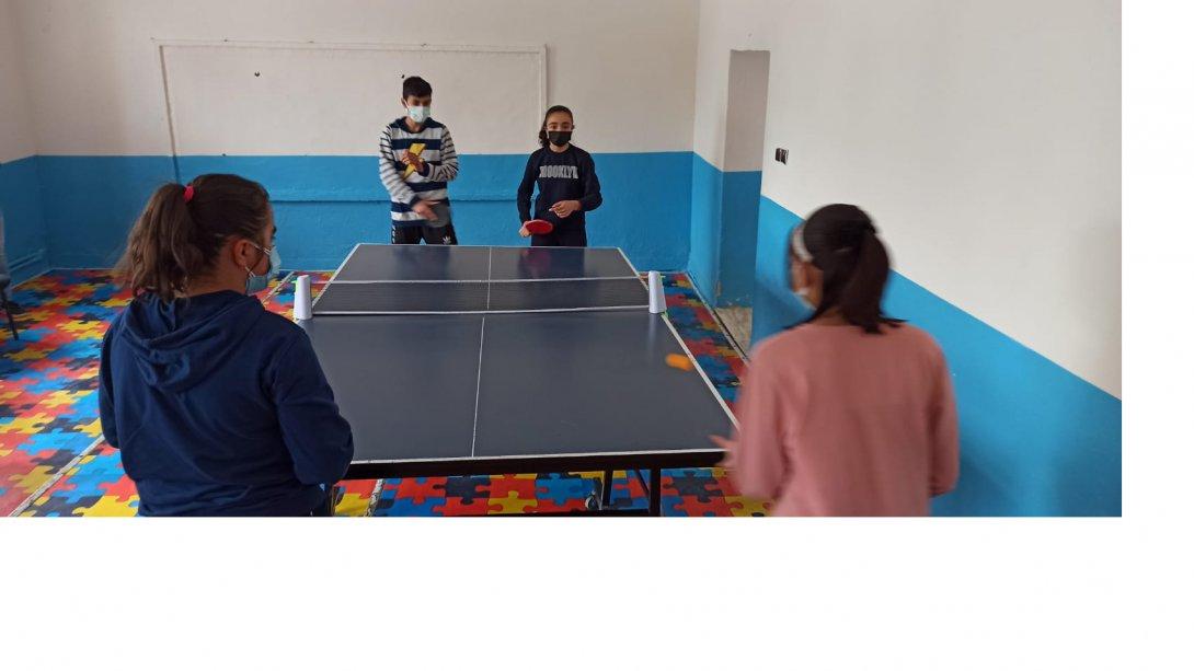 Ortakuyu Ortaokulu'nda Masa Tenisi Turnuvası
