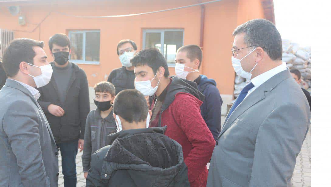 Okul Ziyaretleri Kapsamında Şehit Muhammet Erkesikbaş İlk/Ortaokulunu Ziyaret Ettik