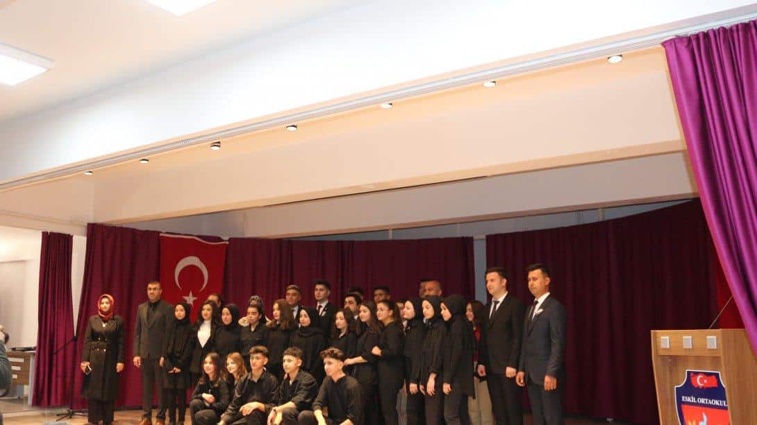 10 Kasım Atatürk'ü Anma Günü Vesilesiyle Tertip Edilen Çelenk Sunma  ve Anma Programı, Kaymakamımız Sayın Yunus COŞKUN ve İlçe Protokolümüzün Katılımlarıyla Gerçekleşti.