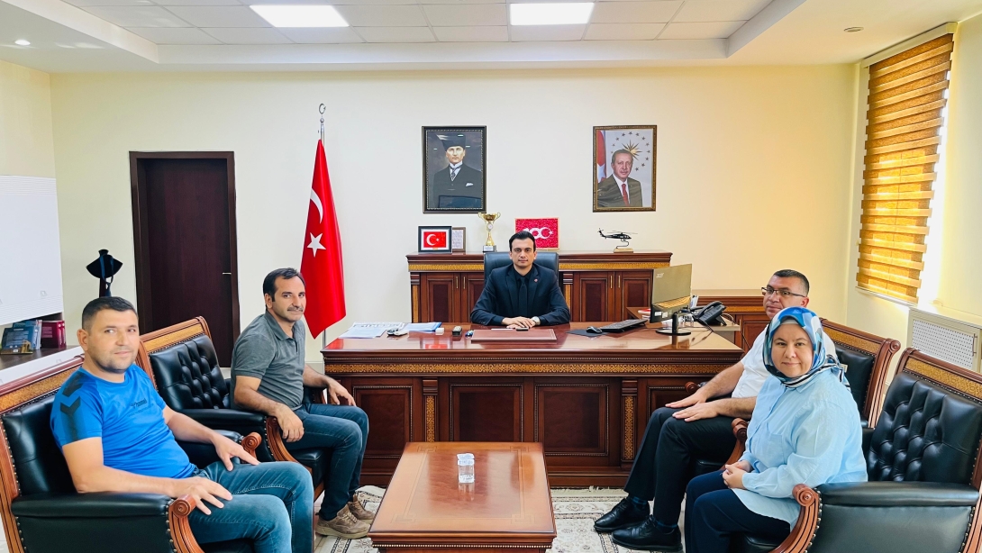 İlçe Milli Eğitim Müdürümüz Sn. İbrahim Kılıçer Kaymakamımız Sn. Harun Uzar'ı Makamında Ziyaret Etti
